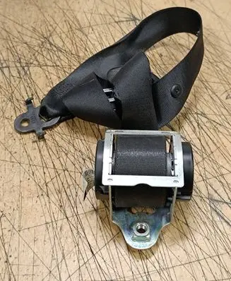 BMW 7 F01 F02 F03 F04 Front seatbelt 610126200B S2916405205 615387100D