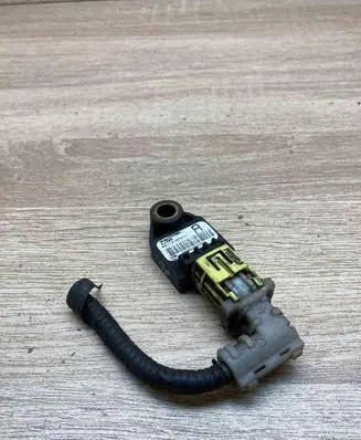 Toyota Corolla Verso AR10 Airbag deployment crash/impact sensor 891730F010