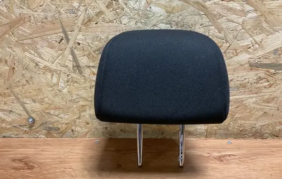 Citroen C4 I Rear seat headrest