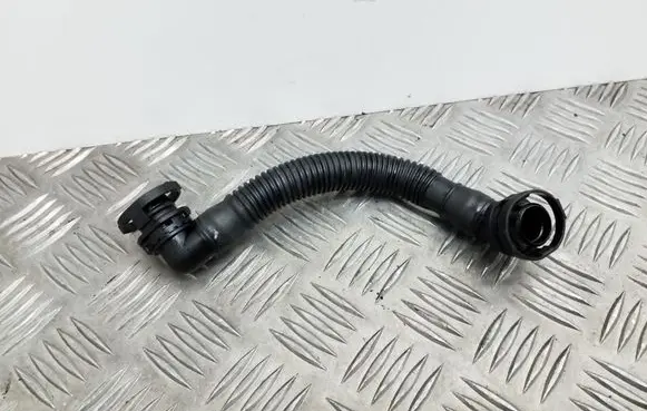 Volkswagen Golf VI Breather hose/pipe 03L103493AE
