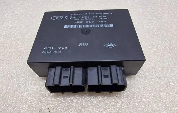 Audi A8 S8 D2 4D Parking PDC control unit/module 4D0919283