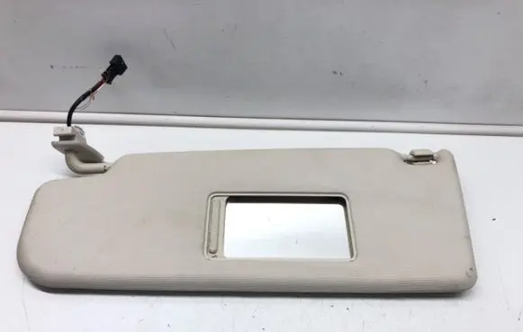 Volkswagen PASSAT CC Sun visor 