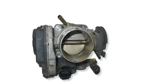 Volkswagen Golf IV Throttle valve 06A133064