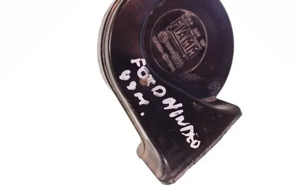 Ford Mondeo MK II Horn signal E335717
