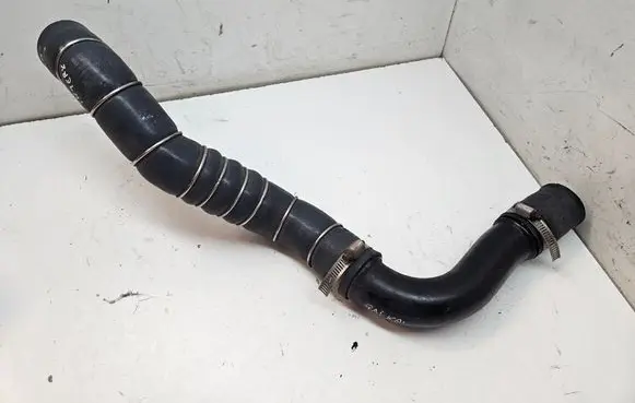 Intercooler hose/pipe