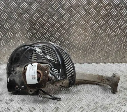 Front wheel hub