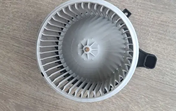 Nissan X-Trail T33 Heater fan/blower 272V06UA0B