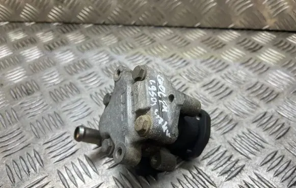 Volkswagen Golf IV Power steering pump