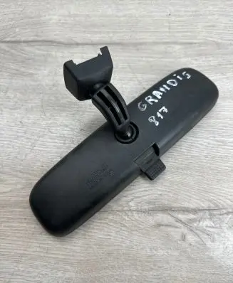 Mitsubishi Grandis Rear view mirror (interior)