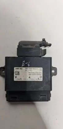 Volkswagen PASSAT B6 Power management control unit 8K0959663A 111002005 8K0959663