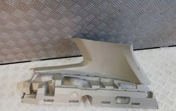 Dacia Duster II (D)pillar trim (top) 