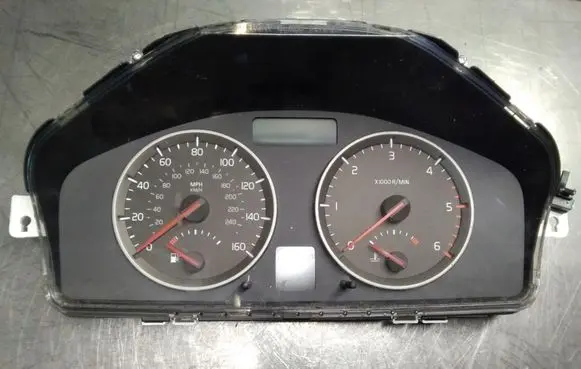 Volvo S40 Speedometer (instrument cluster) E30710071