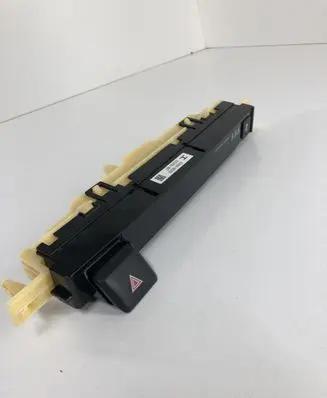 Toyota RAV 4 (XA40) Hazard light switch 8395042220 022200997