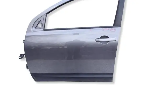 Nissan Qashqai+2 Front door QWG3BQ