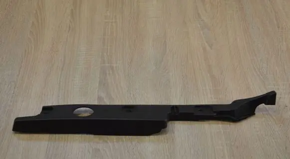 Front wiper blade arm