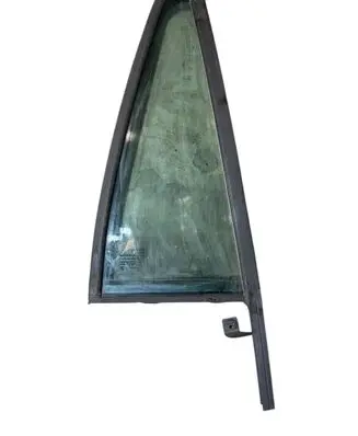 Rear vent window glass