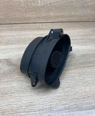 BMW 5 E39 Mass air flow meter 7787076 0928400468