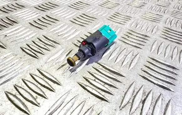 Brake pedal sensor switch