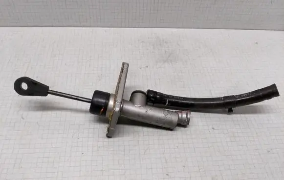 KIA Ceed Clutch slave cylinder 