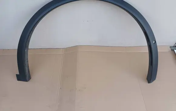 Tesla Model X Front arch trim 103528900