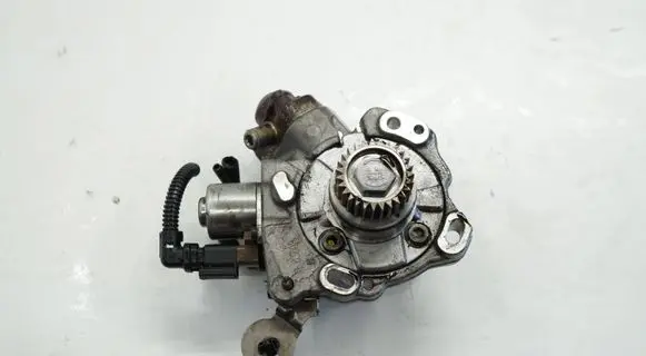 Peugeot 3008 II Fuel injection high pressure pump 9674984480ACR 9674984480