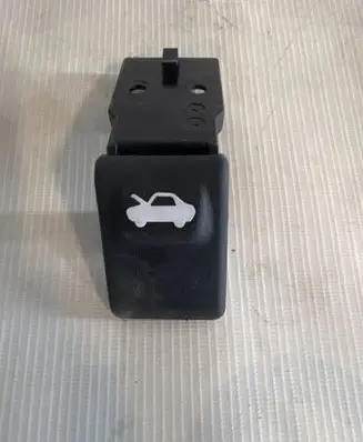 Hyundai i20 (BC3 BI3) Engine bonnet (hood) release handle 8118234000