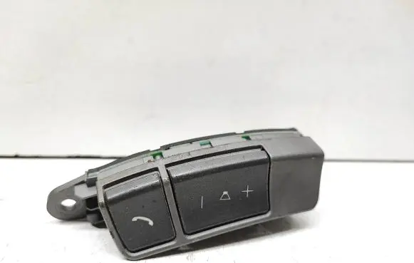BMW 7 E65 E66 Steering wheel buttons/switches 6911584