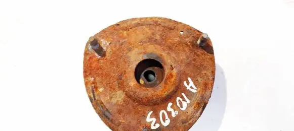 Hyundai Santa Fe Coil spring mount 