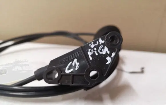 Citroen C3 Engine bonnet (hood) release handle