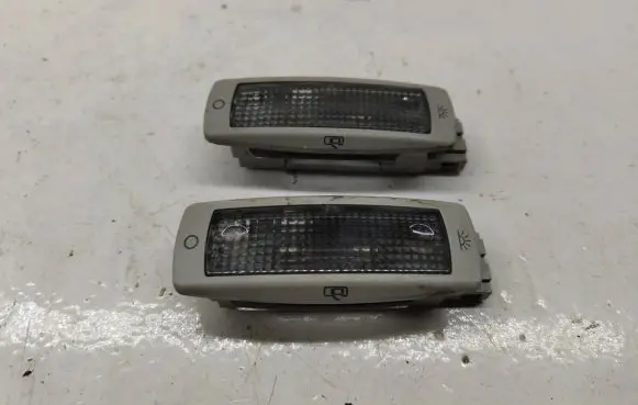 Volkswagen PASSAT B5 Rear seat light 3B0947291