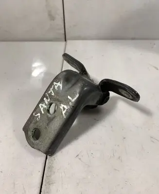 Hyundai Santa Fe Rear door upper hinge
