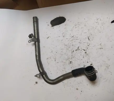 Mercedes-Benz CLA C117 X117 W117 Engine coolant pipe/hose R740118197656