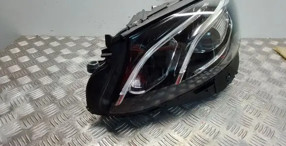 Mercedes-Benz E W213 Headlight/headlamp A2139067706