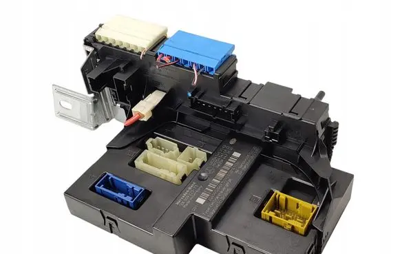 Mercedes-Benz E W212 SAM control unit 2045452069 A2045452069