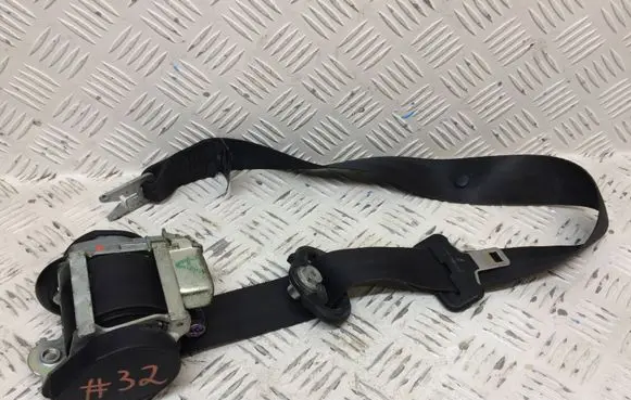 Nissan Qashqai Front seatbelt 86885JD010 047136 E9047136