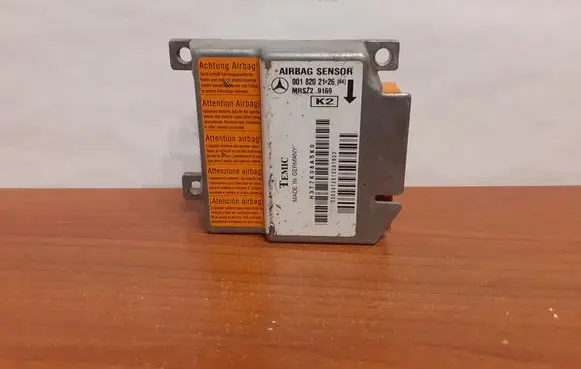 Mercedes-Benz E W210 Airbag control unit/module 6462 0018202126