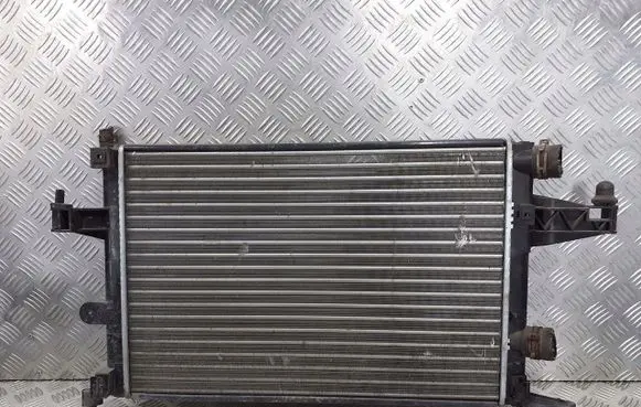Opel Tigra B Coolant radiator