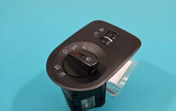 Seat Ibiza IV (6J,6P) Light switch 6J1941531J IMPRK1445589