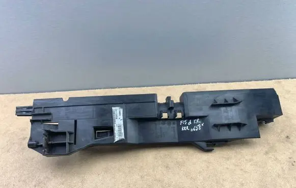 BMW X5 F15 Radiator trim 8572188 17118572188 17117799761