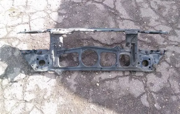 BMW 5 E39 Radiator support slam panel