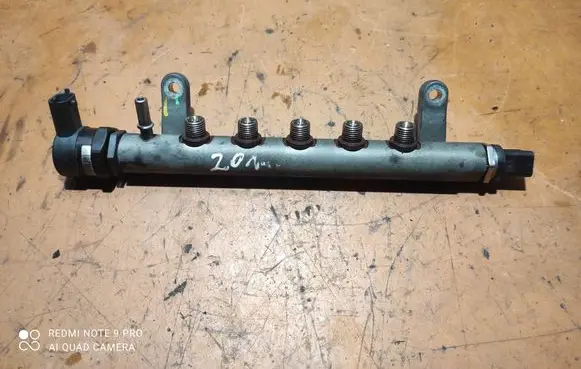 Land Rover Freelander 2 - LR2 Fuel main line pipe DW12BTED4 9656917280