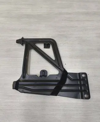 Battery bracket