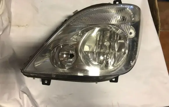 Mercedes-Benz Sprinter W906 Headlight/headlamp A9068200161 1eb247012 ZGS007