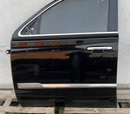 Cadillac Escalade IV Front door 3453252353RT54
