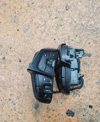 Citroen C4 II Picasso Steering wheel buttons/switches 96777869ZD 86758803