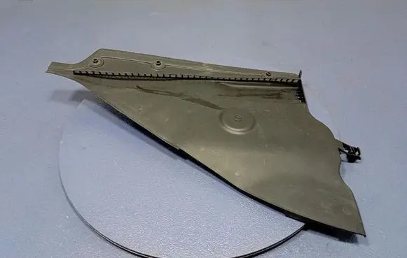 BMW 7 F01 F02 F03 F04 Wiper trim 7240680