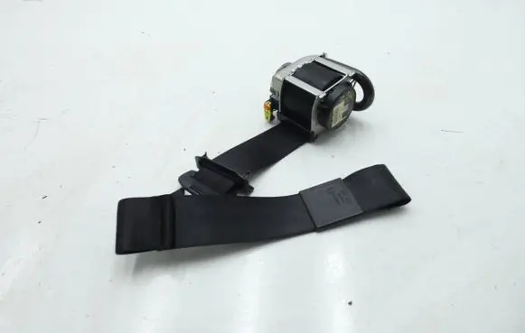 Audi A3 S3 8P Front seatbelt 8P7857705A 616157800 14082008