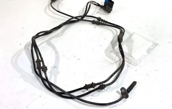 Mercedes-Benz CLS C257 ABS wheel speed sensor A2139052009