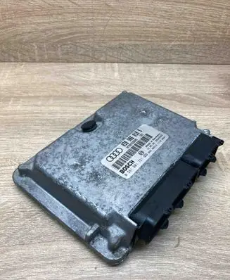 Audi A4 S4 B5 8D Engine control unit/module ECU 038906018S 0281001721