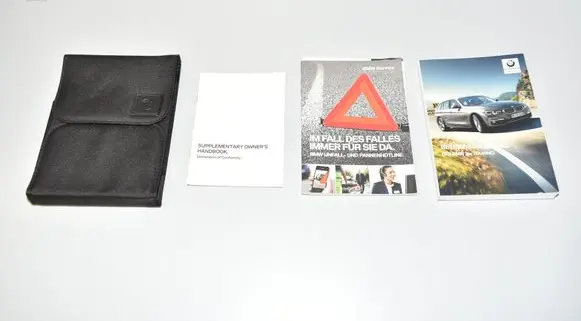 BMW 3 F30 F35 F31 Owners service history hand book 0062198 2720237 01402663740